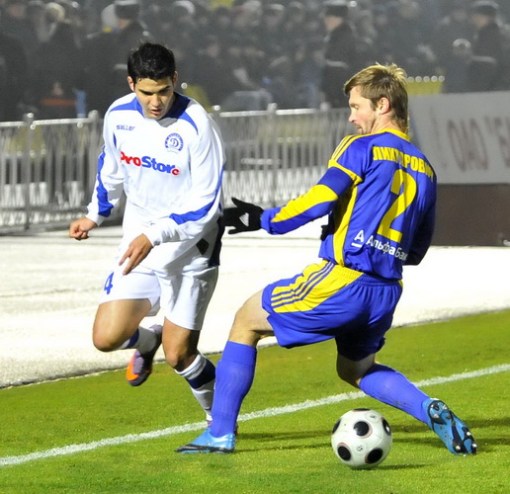 Lucas no Dinamo contra o Campeão BATE
